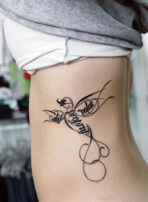 Tatuajes en la costilla: Arte femenino y elegante que cautiva